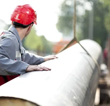 Installation von Fernwärme-Leitungen
